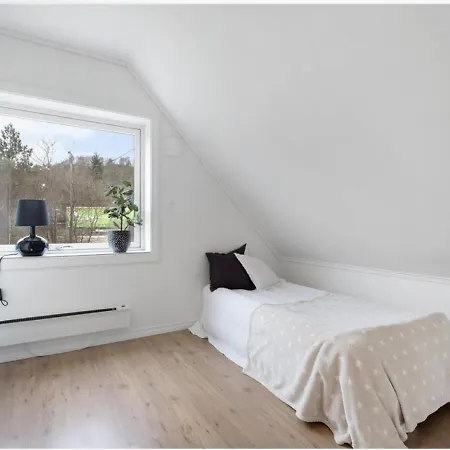 5-bedroom In Asane, * Bergen